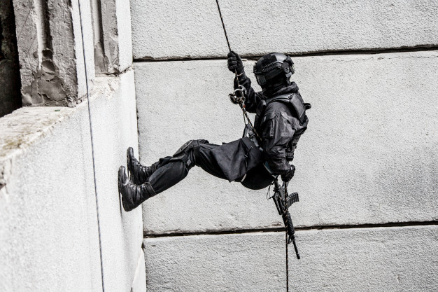 rappel-tactico_1443-748